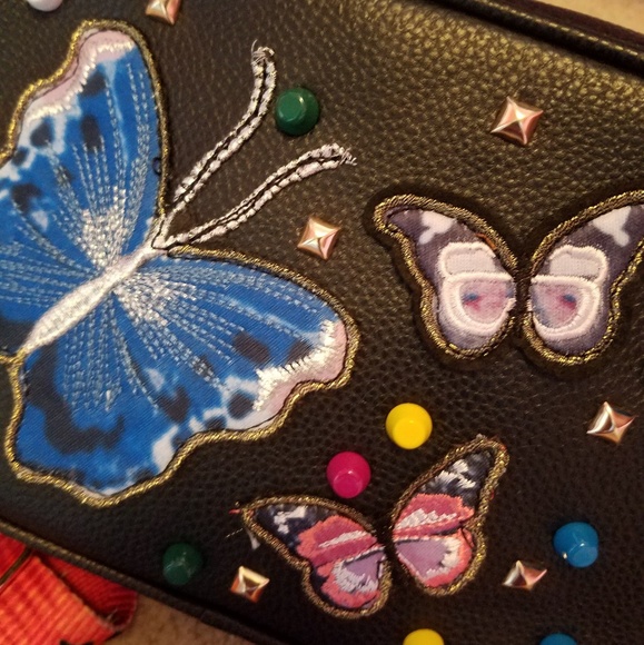 Butterfly Crossbody - Picture 3 of 4